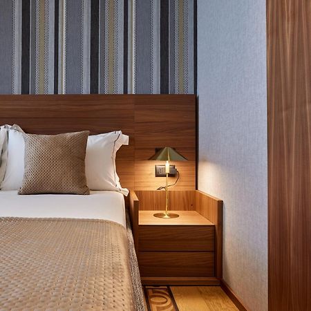 Valis Luxury Hotel Vlore Exterior photo