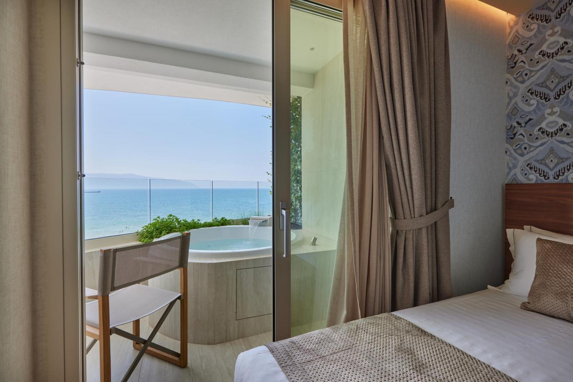 Valis Luxury Hotel Vlore Exterior photo