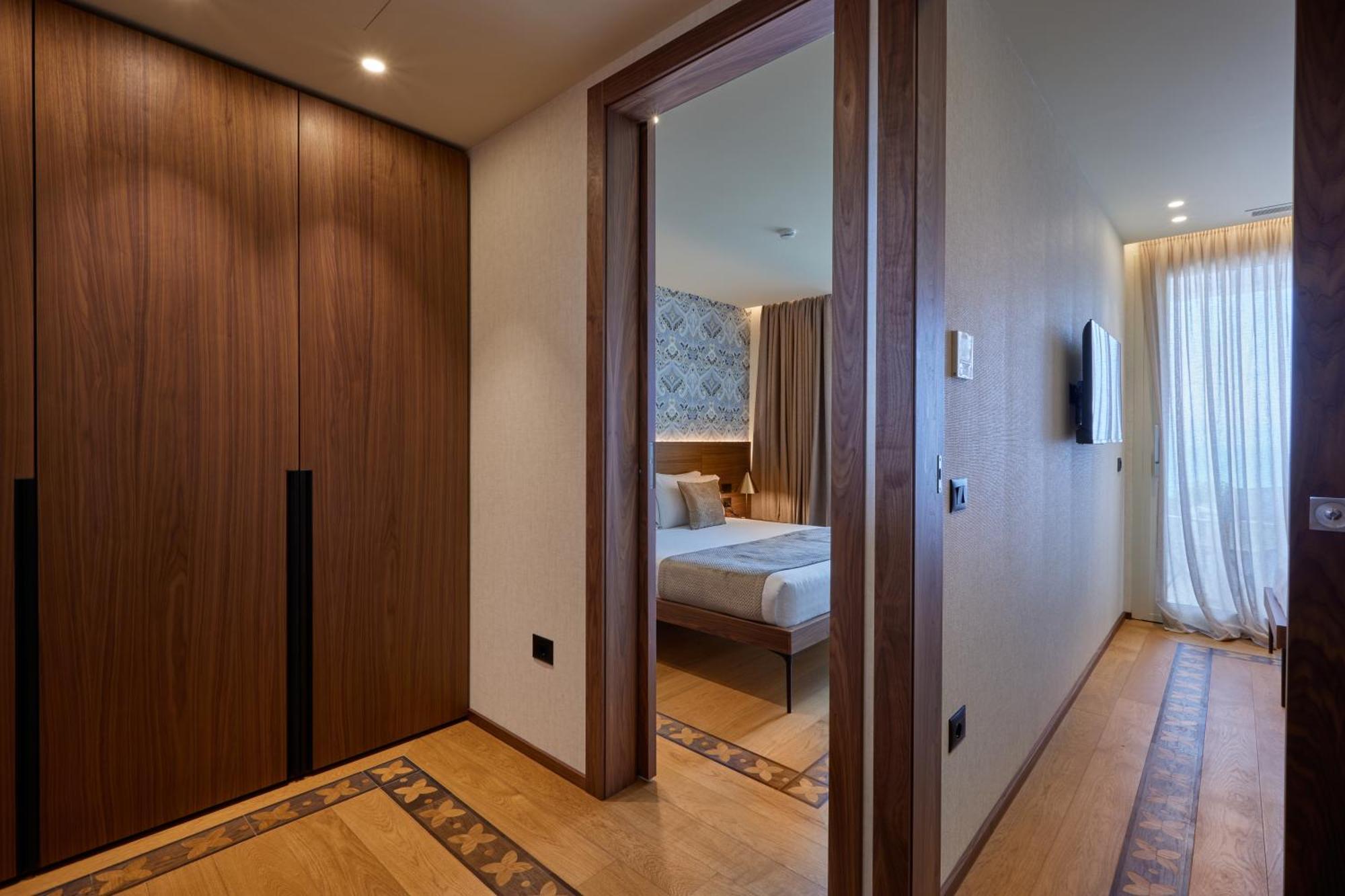 Valis Luxury Hotel Vlore Exterior photo