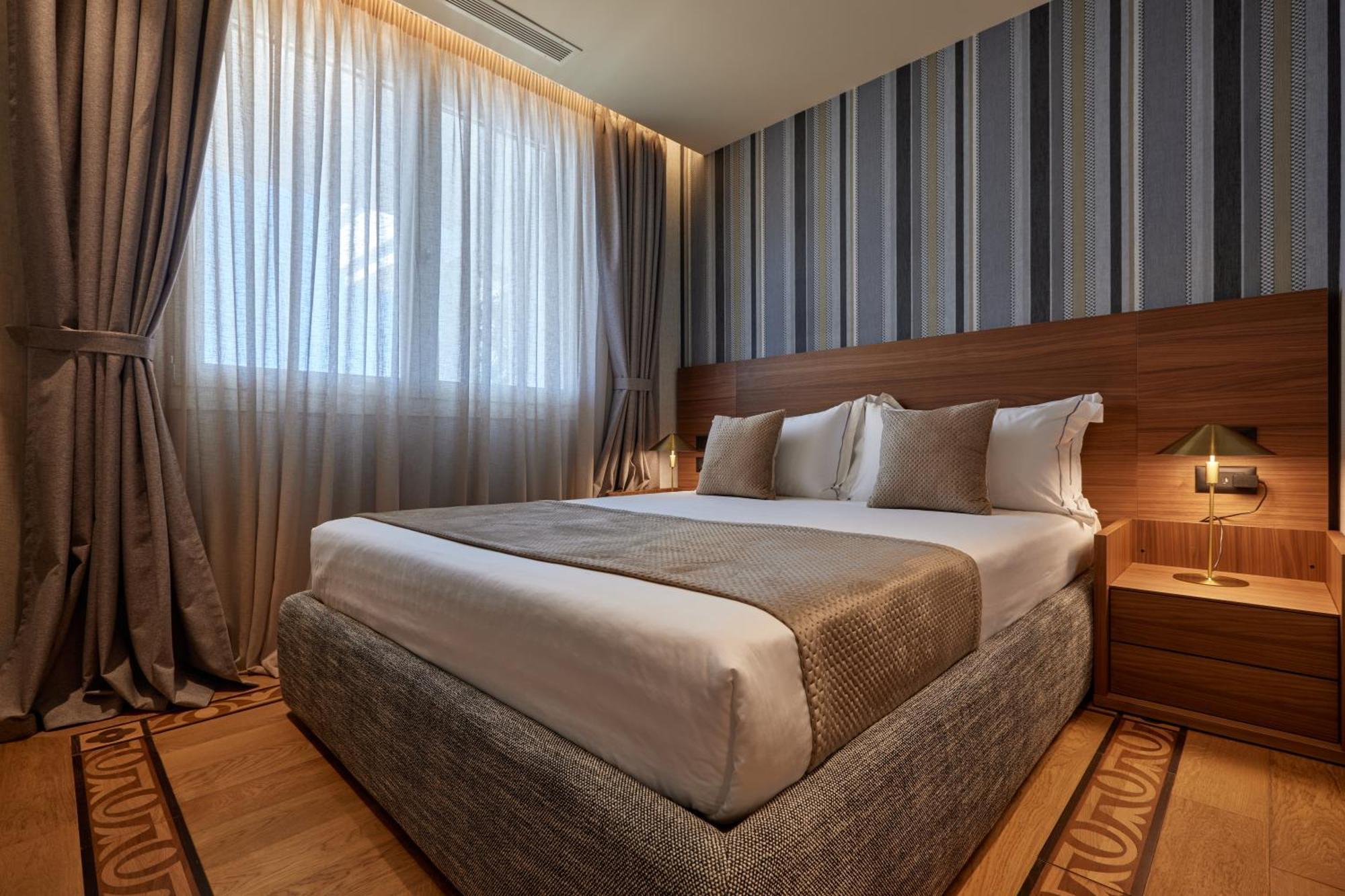 Valis Luxury Hotel Vlore Exterior photo