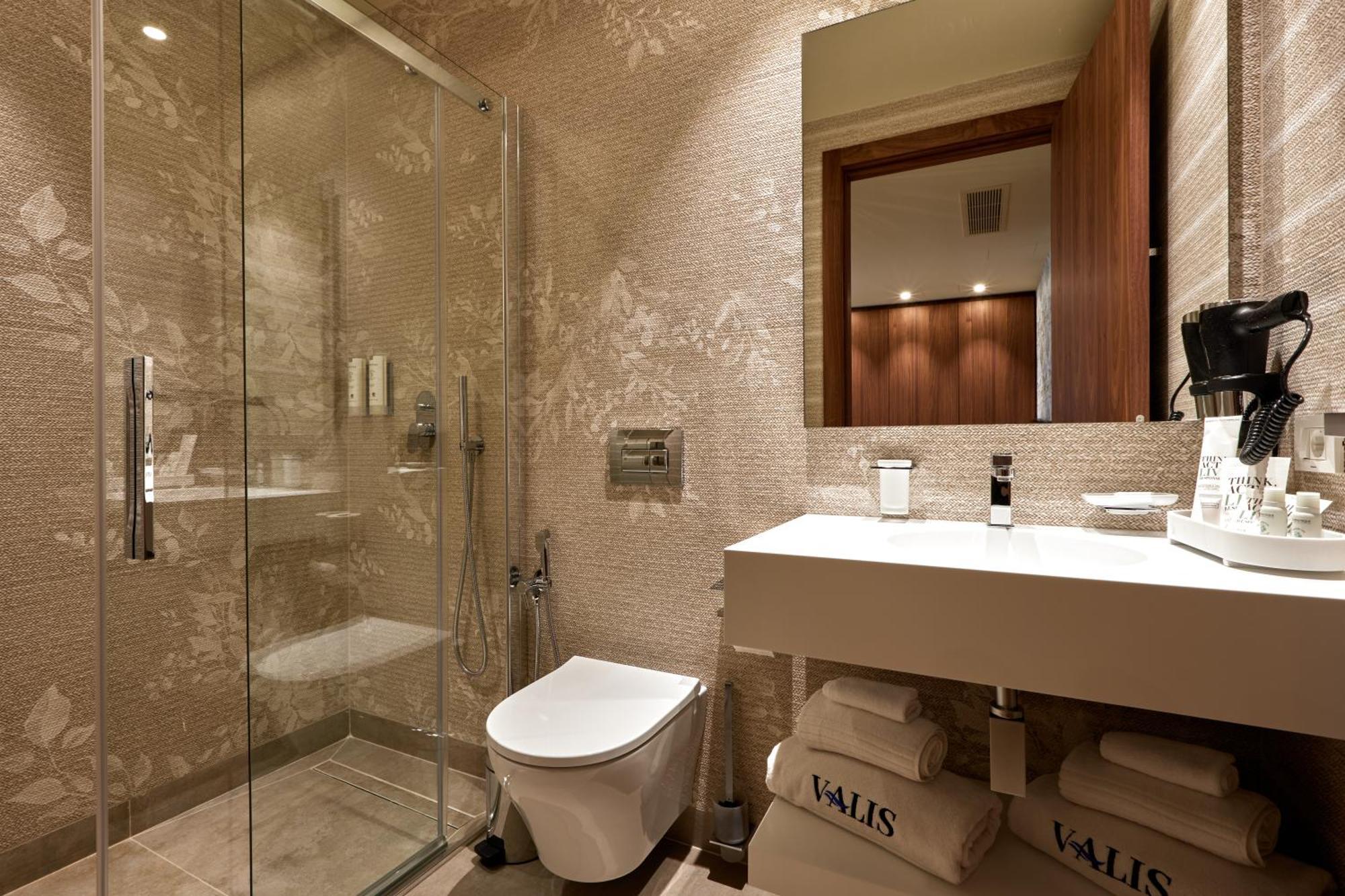 Valis Luxury Hotel Vlore Exterior photo